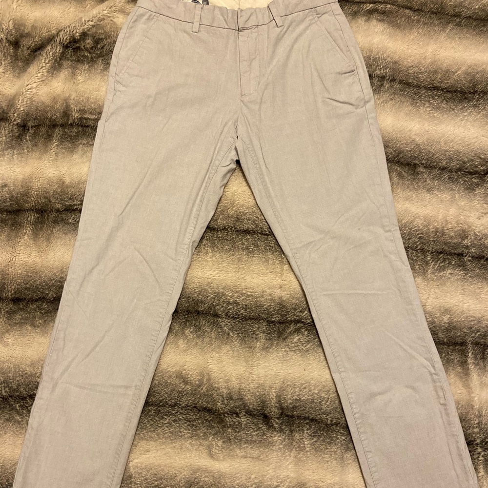 Old Navy Non- Iron Dress Pants / Slacks
